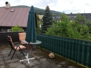 Balkon met zicht op Cerna Hora